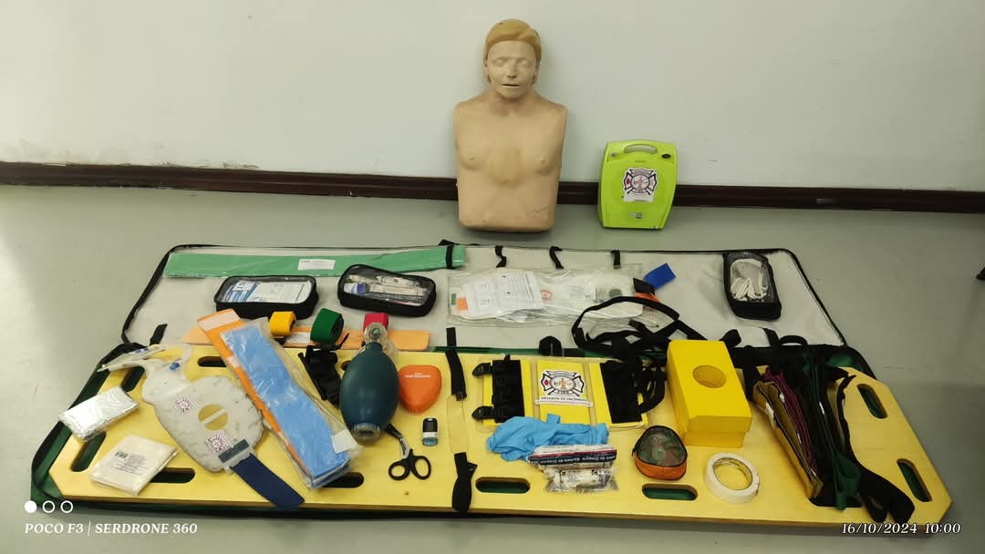 Equipamentos Primeiros Socorros DEA e RCP